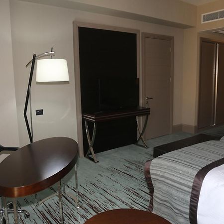 Ramada By Wyndham Iskenderun Hotel Eksteriør billede